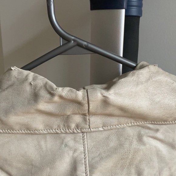 Faux leather coat - Picture 7 of 7